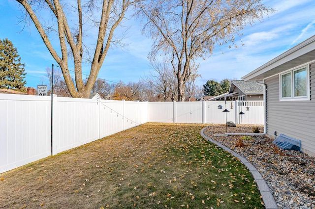 2201 MARSHALL STREET, Wausau, WI 54403