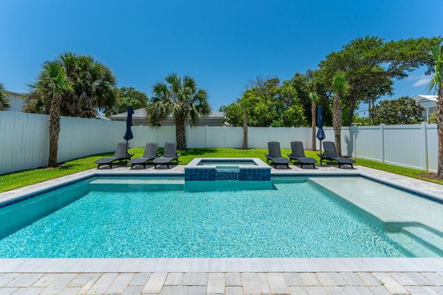 4550 Luke Avenue, Destin, FL 32541