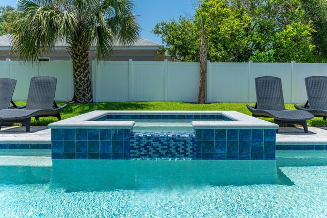 4550 Luke Avenue, Destin, FL 32541