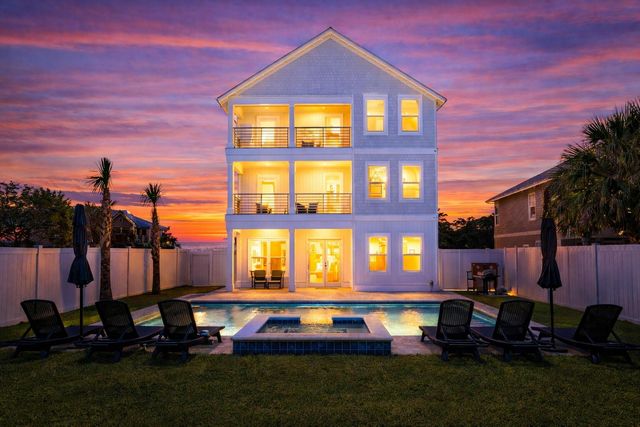 4550 Luke Avenue, Destin, FL 32541