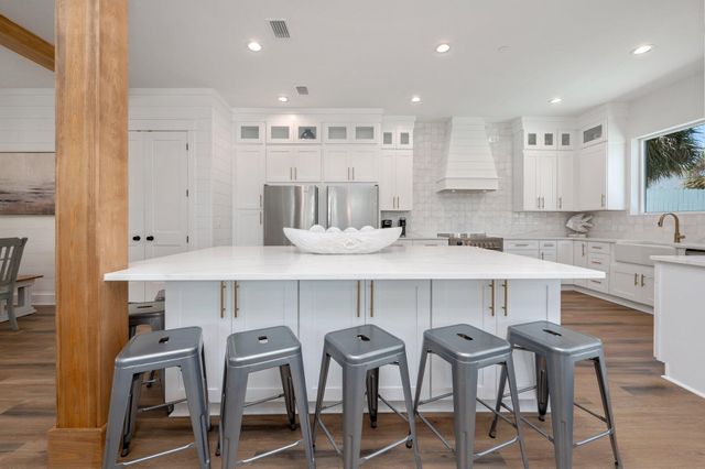 4550 Luke Avenue, Destin, FL 32541