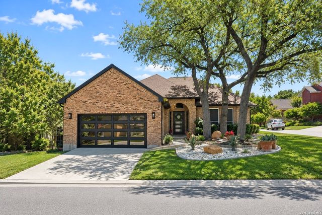 6618 LOST SPRING DR, San Antonio, TX 78256
