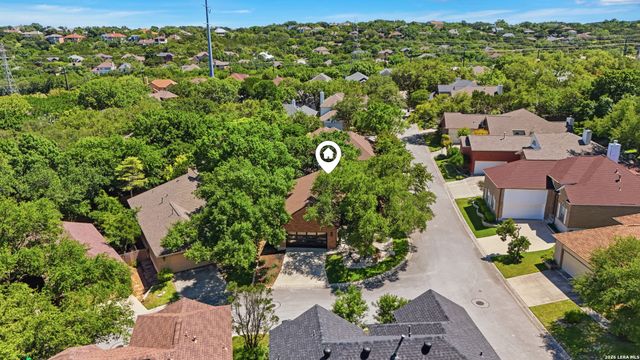 6618 LOST SPRING DR, San Antonio, TX 78256