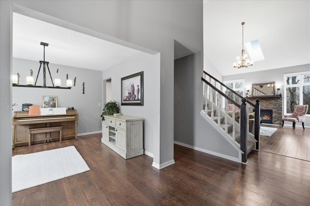 13476 Granada Avenue, Apple Valley, MN 55124