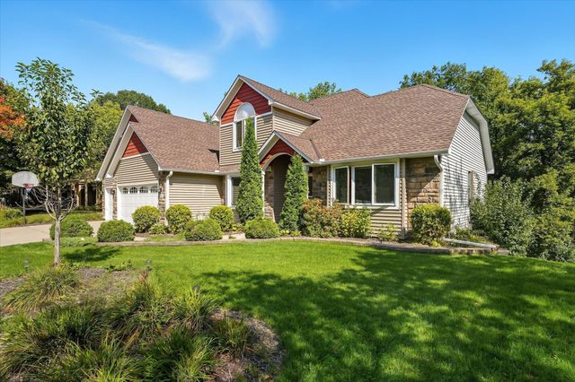 13476 Granada Avenue, Apple Valley, MN 55124