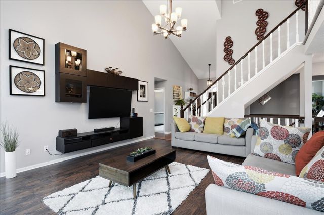 13476 Granada Avenue, Apple Valley, MN 55124