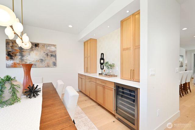 5620 6th Ave NW, Seattle, WA 98107