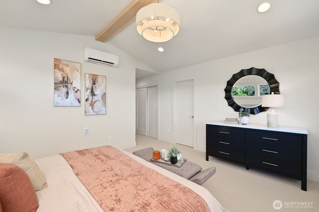 5620 6th Ave NW, Seattle, WA 98107