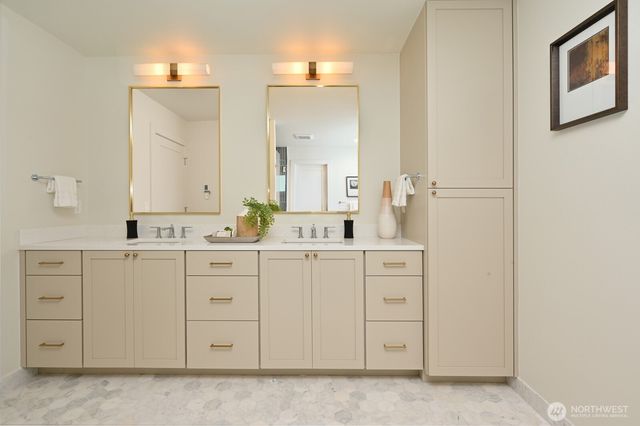 5620 6th Ave NW, Seattle, WA 98107