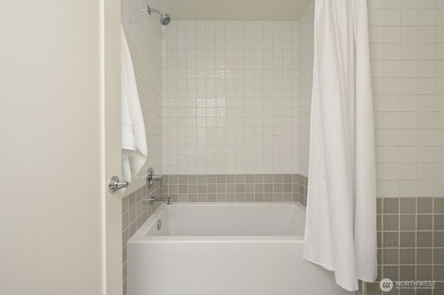 5620 6th Ave NW, Seattle, WA 98107