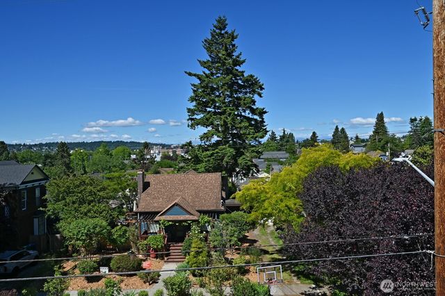 5620 6th Ave NW, Seattle, WA 98107