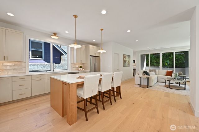 5620 6th Ave NW, Seattle, WA 98107
