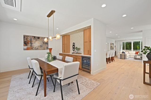5620 6th Ave NW, Seattle, WA 98107