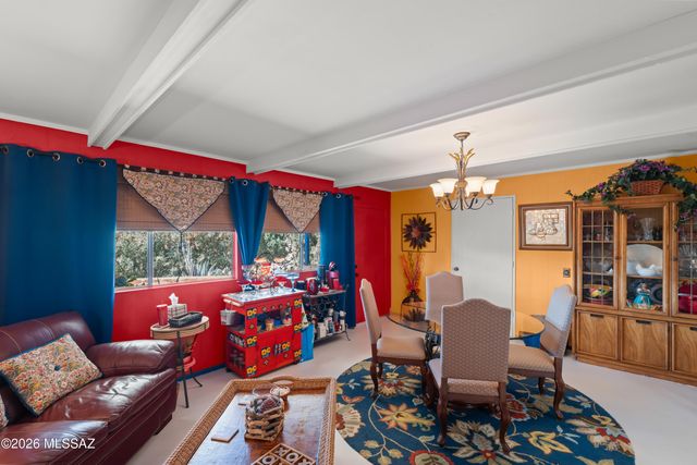 112 E La Grosella, Green Valley, AZ 85614