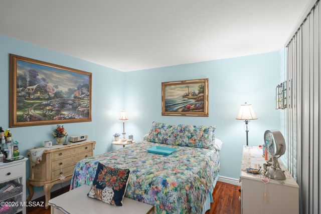112 E La Grosella, Green Valley, AZ 85614