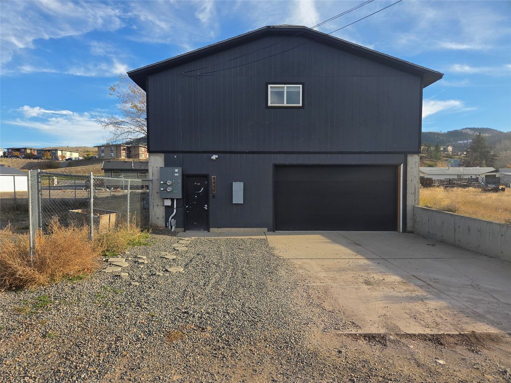2915 Broadwater, Helena, MT 59602 photo 2