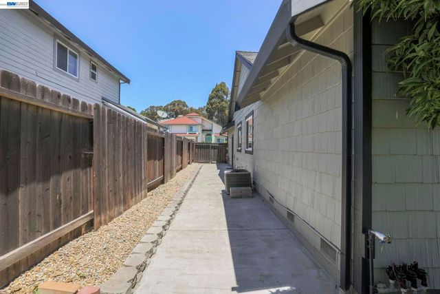 791 Wellfleet Dr, Vallejo, CA 94591