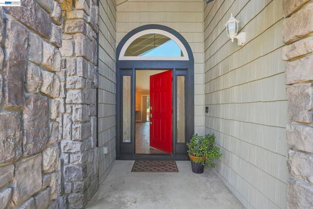791 Wellfleet Dr, Vallejo, CA 94591