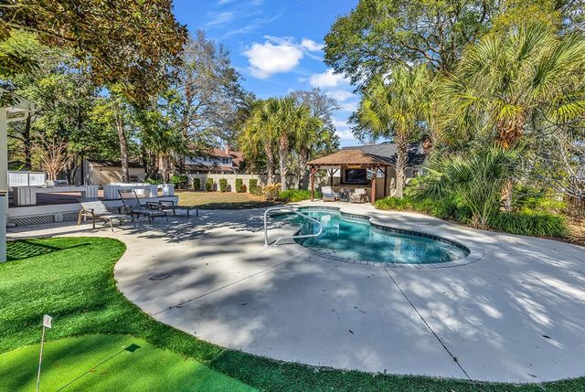 852 Riven Oak Dr., Murrells Inlet, SC 29576