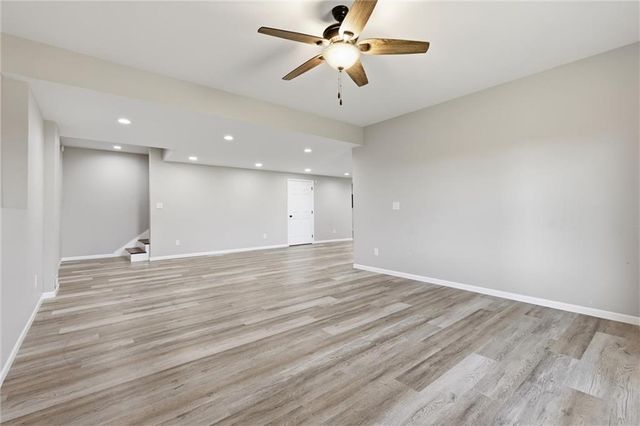 1902 E 300 Road, Lecompton, KS 66050