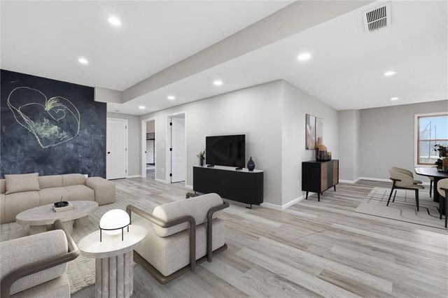 1902 E 300 Road, Lecompton, KS 66050