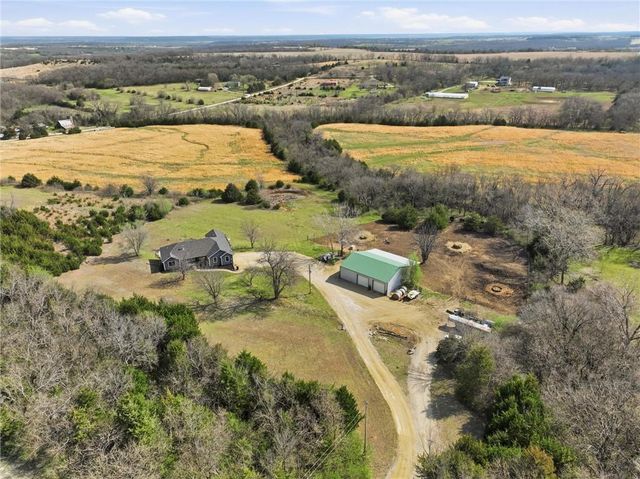 1902 E 300 Road, Lecompton, KS 66050