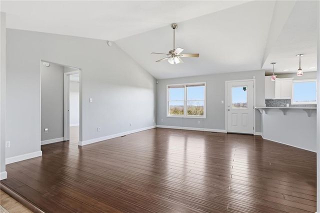 1902 E 300 Road, Lecompton, KS 66050