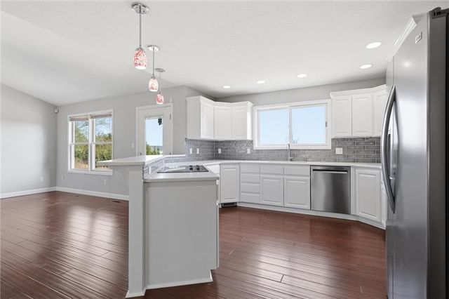 1902 E 300 Road, Lecompton, KS 66050