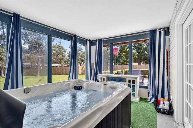 1504 Papillon Drive, St Louis, MO 63146