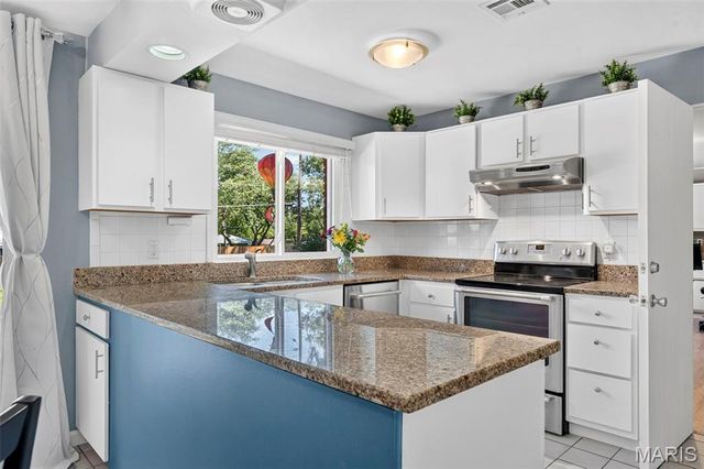 1504 Papillon Drive, St Louis, MO 63146