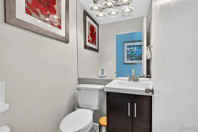 1504 Papillon Drive, St Louis, MO 63146