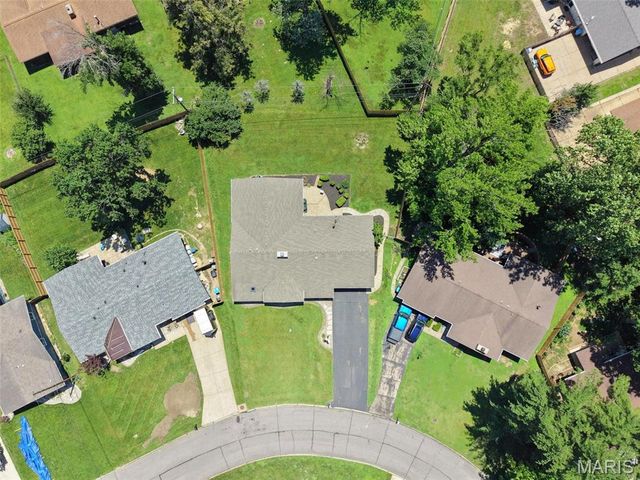 1504 Papillon Drive, St Louis, MO 63146
