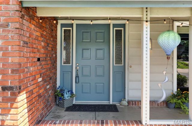 1504 Papillon Drive, St Louis, MO 63146