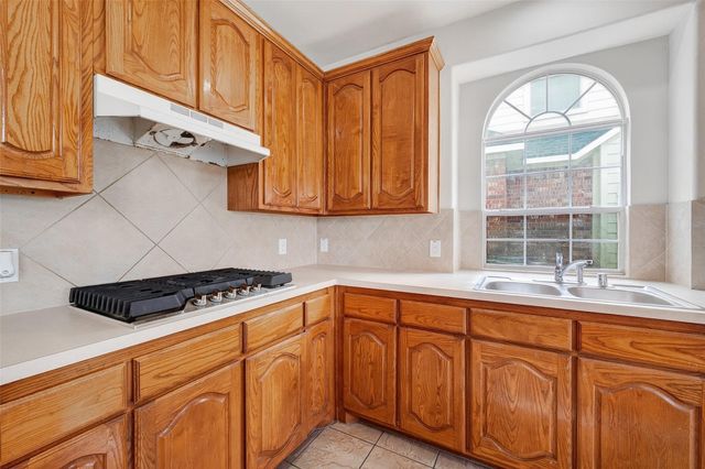 16615 Barrett Post Lane, Houston, TX 77095