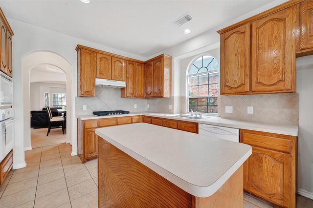 16615 Barrett Post Lane, Houston, TX 77095