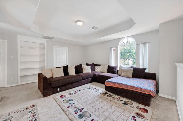 16615 Barrett Post Lane, Houston, TX 77095
