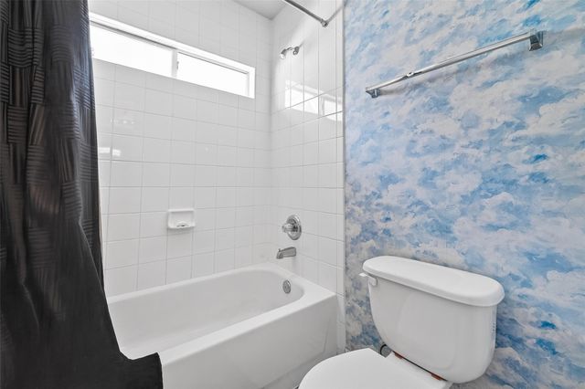 16615 Barrett Post Lane, Houston, TX 77095