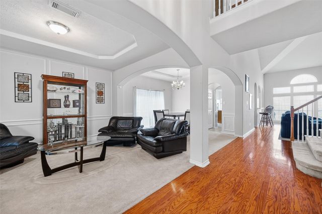 16615 Barrett Post Lane, Houston, TX 77095