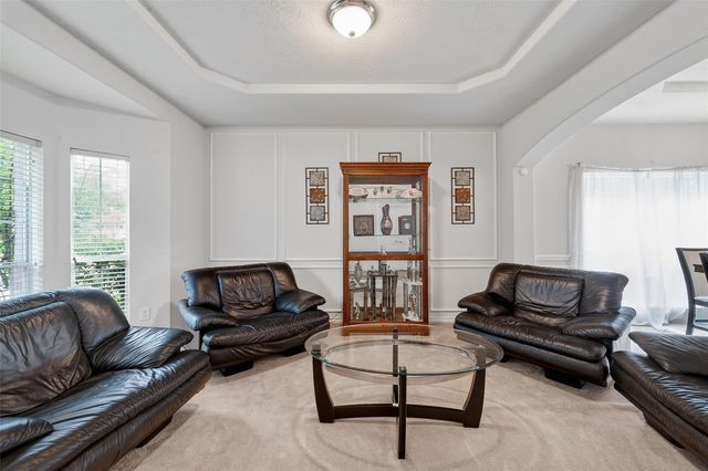 16615 Barrett Post Lane, Houston, TX 77095