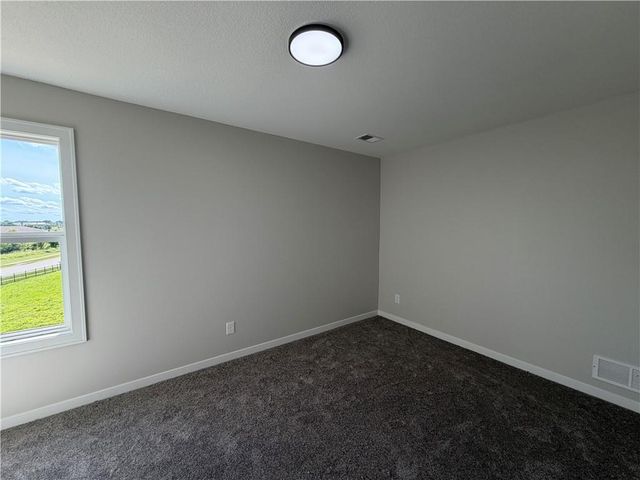16871 W 164th Terrace, Olathe, KS 66062