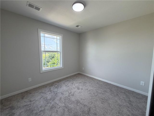 16871 W 164th Terrace, Olathe, KS 66062