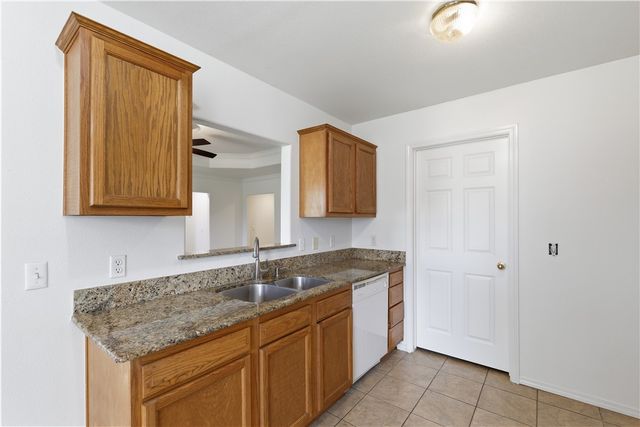 6208 Meadow Well Avenue, Bentonville, AR 72713
