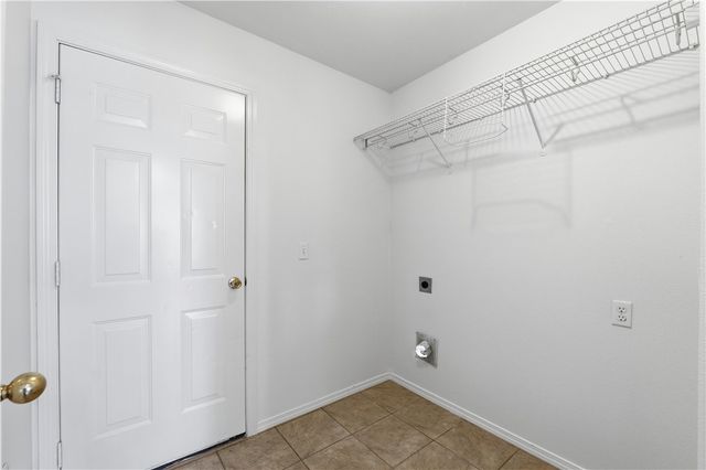 6208 Meadow Well Avenue, Bentonville, AR 72713