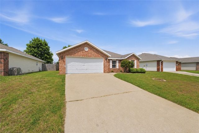 6208 Meadow Well Avenue, Bentonville, AR 72713