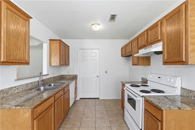 6208 Meadow Well Avenue, Bentonville, AR 72713