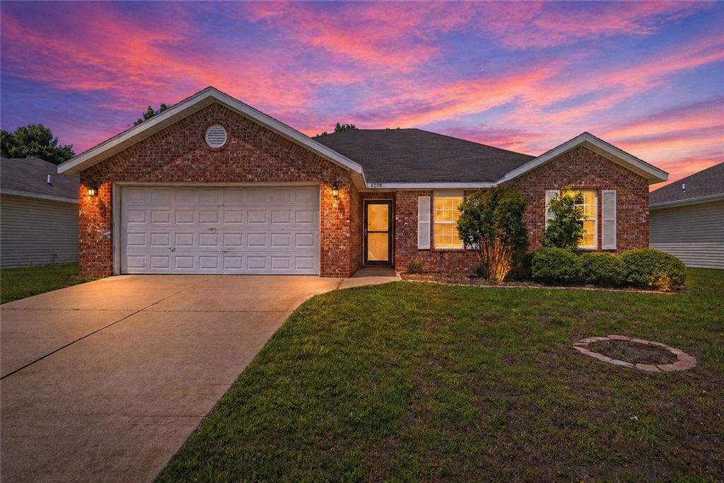 6208 Meadow Well Avenue, Bentonville, AR 72713