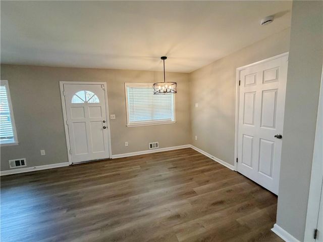 2060 Claude Street NW, Atlanta, GA 30318