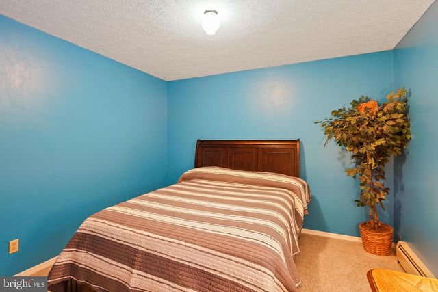 33 TEABERRY RIDGE RD, Lonaconing, MD 21539