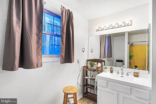 33 TEABERRY RIDGE RD, Lonaconing, MD 21539