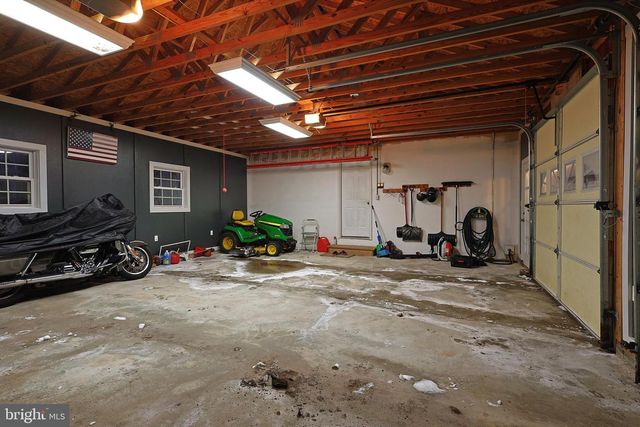 33 TEABERRY RIDGE RD, Lonaconing, MD 21539